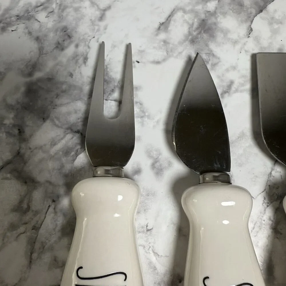 RAE DUNN CHEESE KNIFE SET OF 4 SPREAD SLIVER SLICE SHAVE GREAT FOR CHARCUTERIE